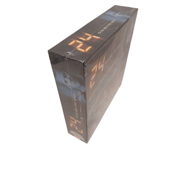 New Sealed 24 DVD Board Game Kieffer Sutherland Teens Adults Action Virtual Fun - Picture 2 of 12